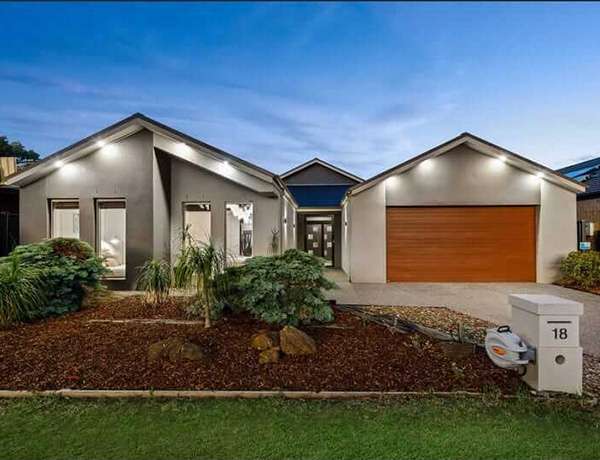 Modern custom home builders Melbourne - shield building group