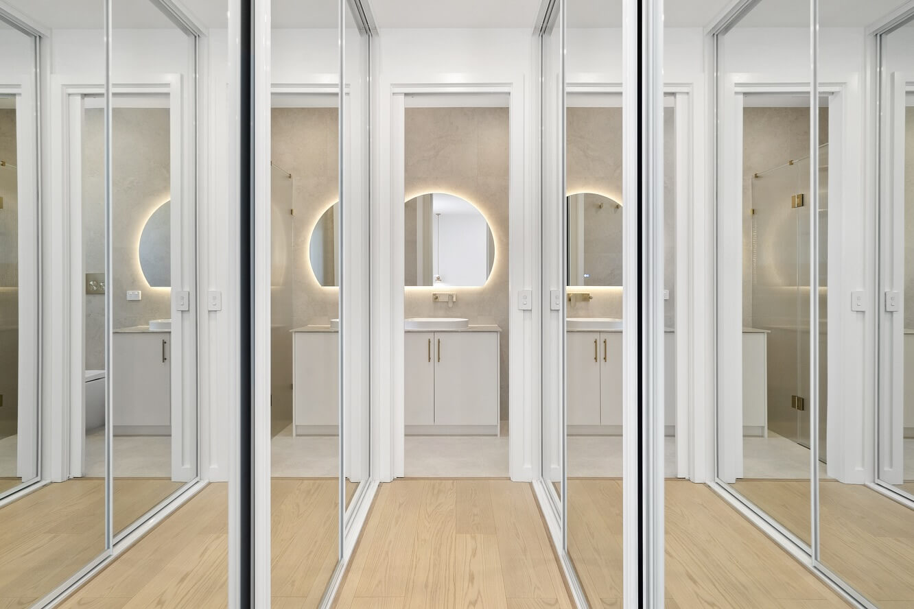 Bellarine Breeze – The ultimate ensuite boasting warmth and luxurious finishes. Bellarine Breeze - The ultimate ensuite boasting warmth and luxurious finishes.